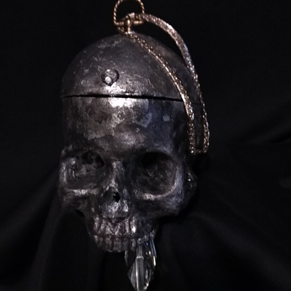 Art skull purse that's a sublime treasure! - Picture 7 of 9